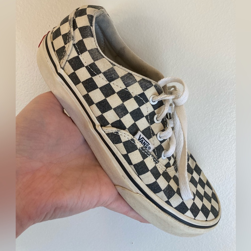Vans Classic Checkered Running Shoes Kids Youth 3.5 US (Sneakers)